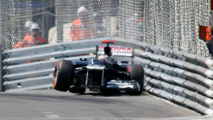 Pastor Maldonado takto havaroval při posledním tréninku na monackou Grand Prix.