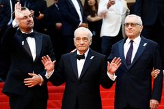 FBI vyšetřuje vraždy indiánů. Scorsese s DiCapriem a De Nirem uvedli film v Cannes