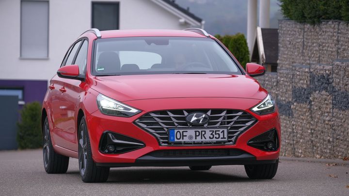 Nejprodávanějším autem je v Česku po roce opět Škoda Octavia. Hyundai i30 už je třetí; Zdroj foto: Hyundai