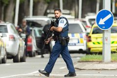 Novozélandská policie našla v Christchurch podezřelý balíček, zatkla jednoho muže