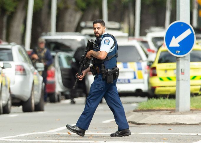 Policista na místě útoku v novozélandském městě Christchurch