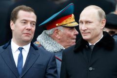 Vztahy USA a Ruska jsou nejhorší za desítky let, řekl Medveděv. Trumpa ale chválil