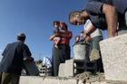 Izrael jedná o míru, výstavbu osad ale nepřerušil