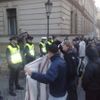 Demonstrace Dělnické mládeže před úřadem vlády