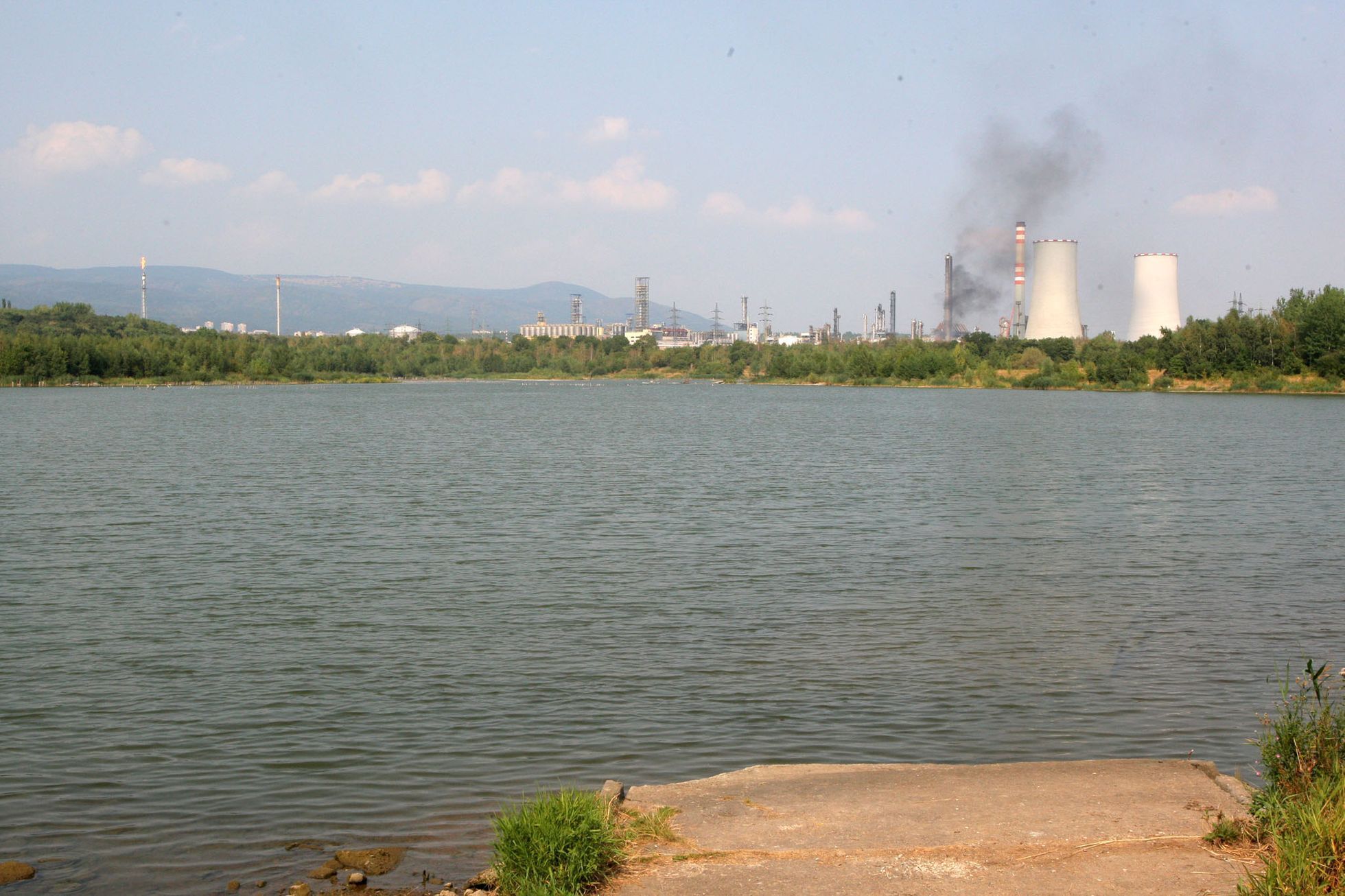 Požár Unipetrolu od Horního Jiřetína