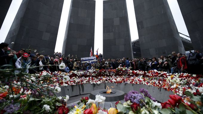 Památník arménské genocidy při 100. výročí události