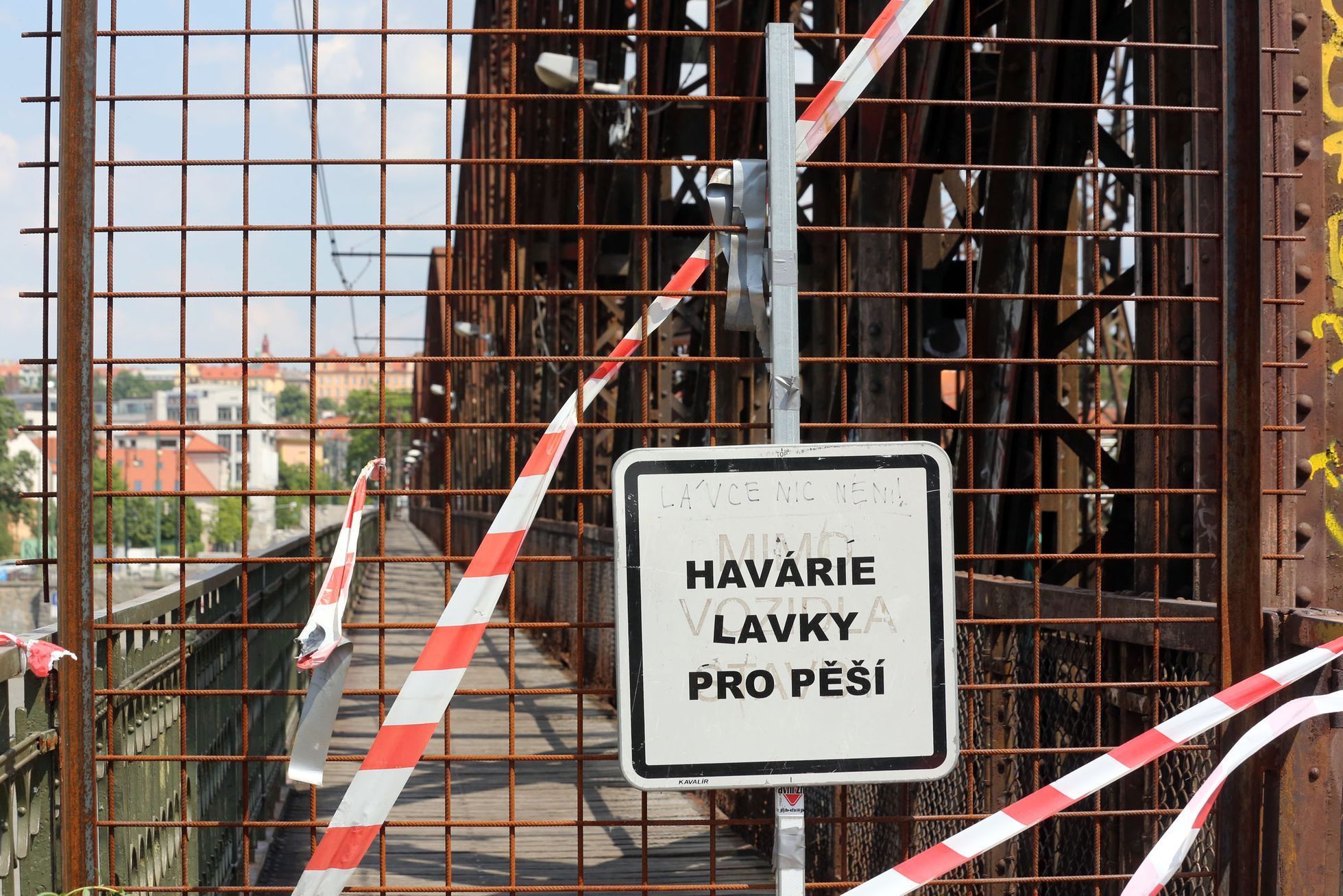 Železniční most v Praze