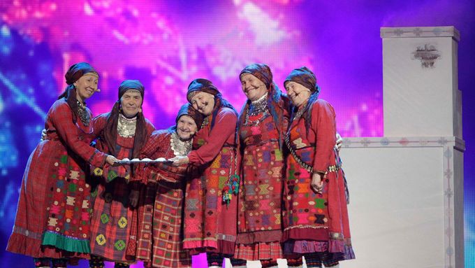 Buranovskije babuški (Buranovské babičky) na Eurovizi v Baku.