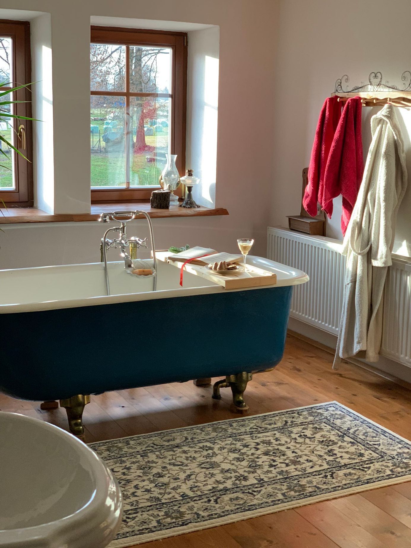 chalupa, domov, chata, rekonstrukce, drátky, řemeslo, rodina