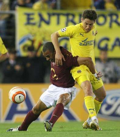 Villarreal - Arsenal: Franco (vpravo) a Silva