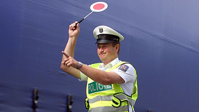 Stop snižování platů, chtějí policisté - ilustrační foto