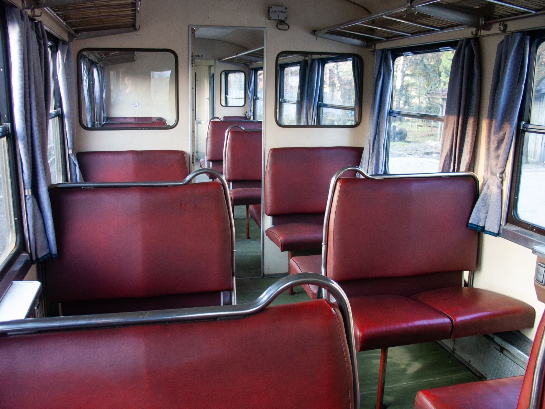 Fotografický průvodce po mizejících a zapomenutých místech českého Slezska, kniha, Ondřej Durczak, ITF, Magazín