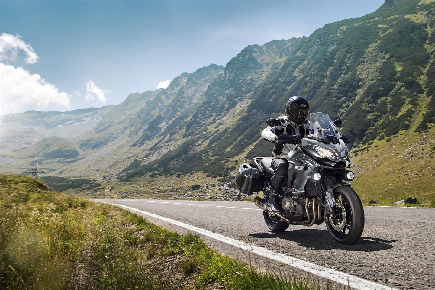 Adventure motocykly
