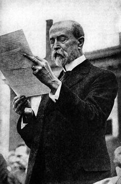 26. října 1918 přečetl TGM ve Philadelphii prohlášení Demokratické unie střední Evropy.