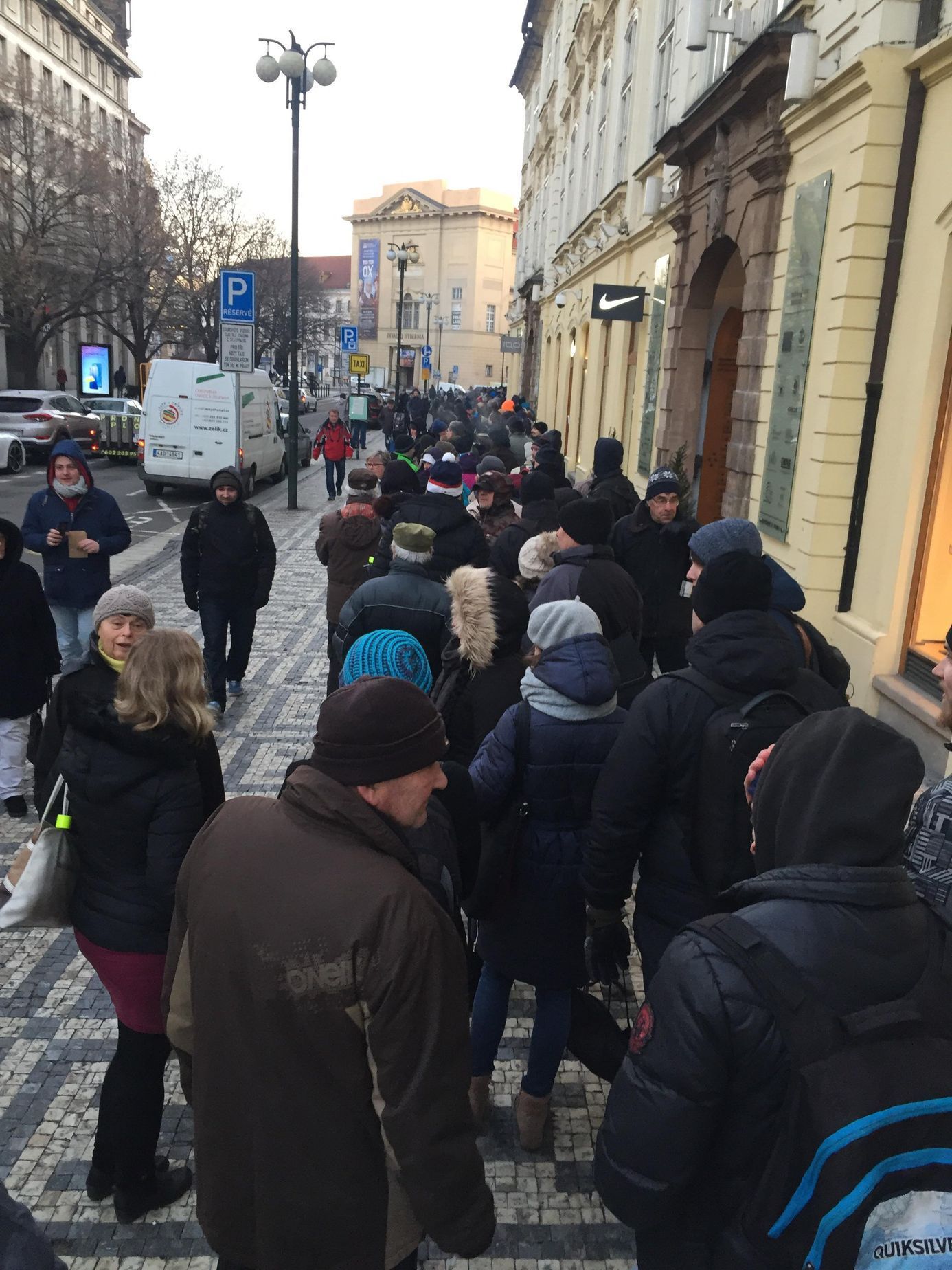 Fronta ČNB Česká národní banka pamětní mince