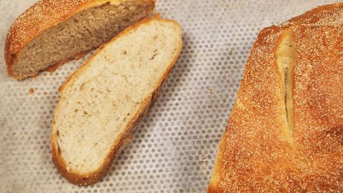 Upečte si doma vlastní italský chléb. Vláčný vydrží i tři dny