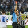 Fotbal, EL, Liberec - Udine: Roberto Pereyra dostává červenou kartu