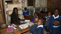 Keňa - škola ve slumu Kibera