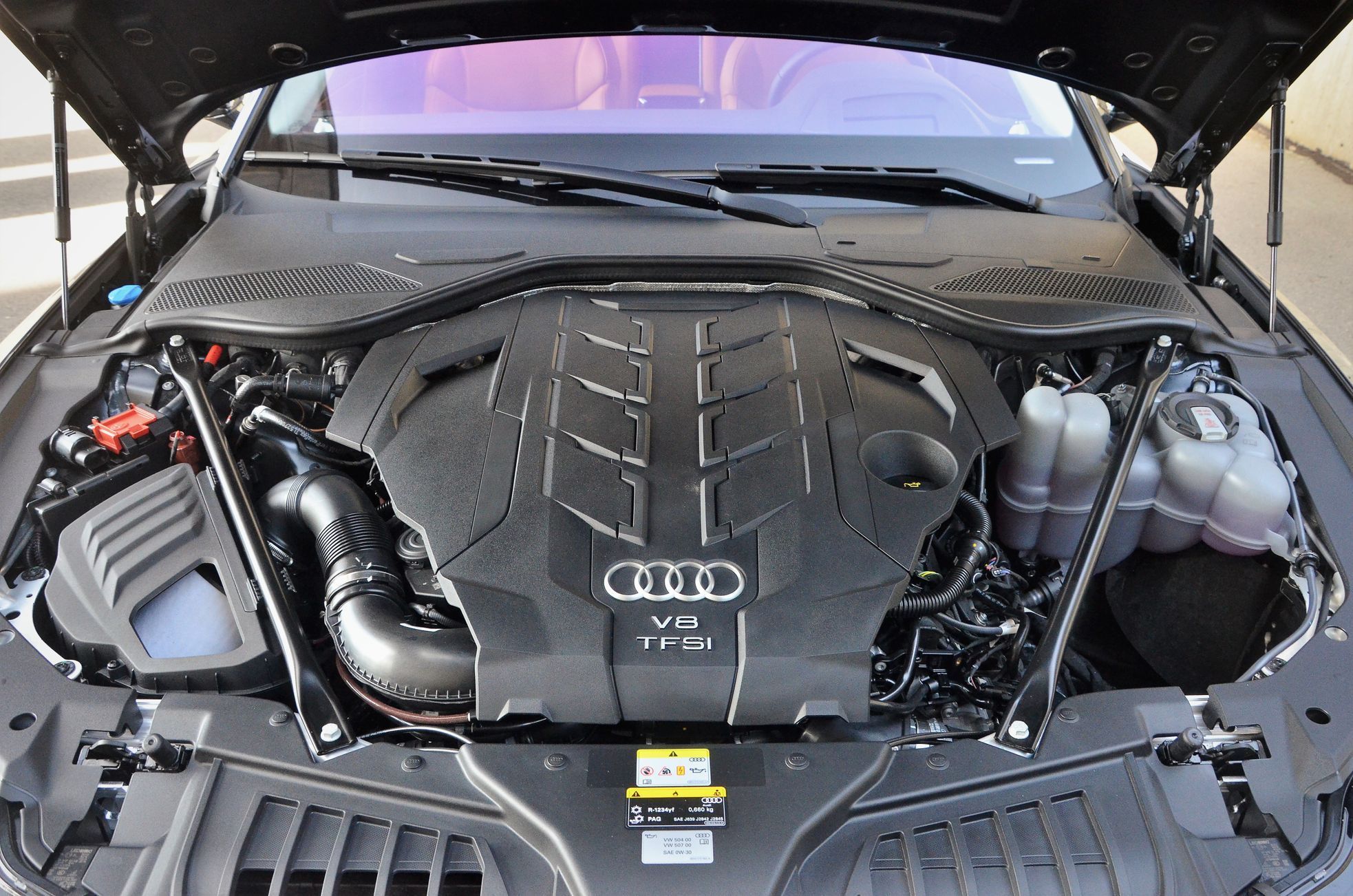 Audi A8 L