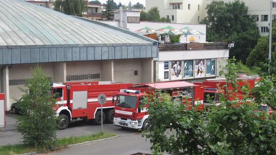 Únik čpavku ze stadionu vyklidil vokovickou školu