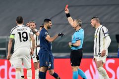 Juventus přišel o dvougólové vedení a v Udine remizovali 2:2, AS Řím začal vítězně