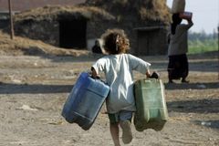 Dětská úmrtnost  ve světě rekordně klesla, tvrdí Unicef