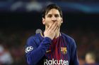Video: Messi vs. Hulk. Argentinský fenomén nepůjčí balon ani vlastnímu psovi