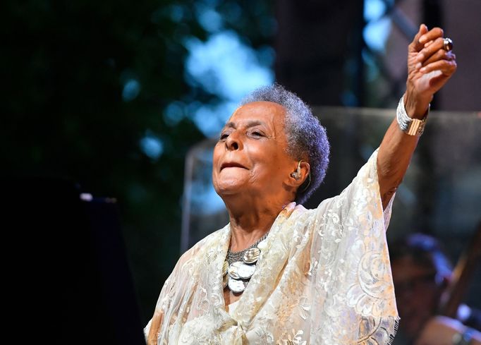 Snímek z koncertu Susany Bacy.