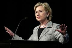 Hillary Clintonová nevylučuje útok na Írán