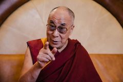 „Nikde nesvítí hvězdy tak jasně jako v Tibetu.“ Věčný exulant dalajlama slaví 85 let