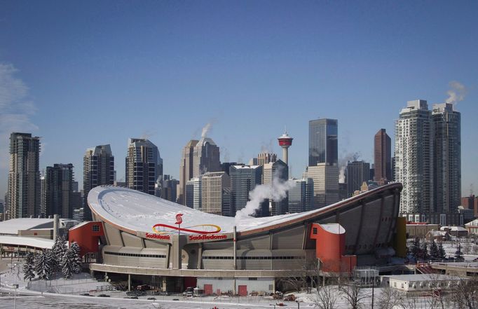 Hala Saddledome v Calgary