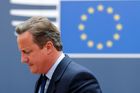 Nový britský premiér dostane jeden den, pohrozil Juncker. Podle Merkelové se nelze Brexitu vyhnout