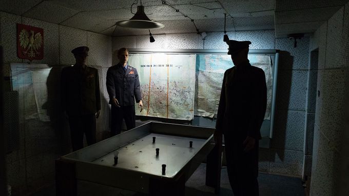 Ve fotogalerii najdete záběry z podzemní pevnosti, která soužila v době studené války polské armádě. Nyní je z ní muzeum.