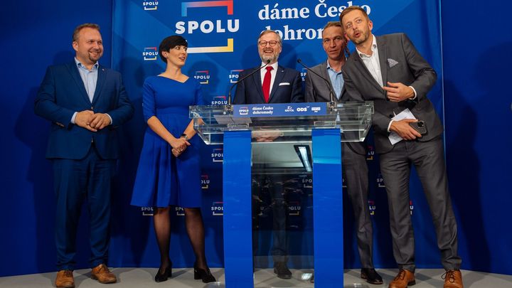 Zástupci Spolu a STAN věří, že Zeman pověří složením vlády jejich koalici; Zdroj foto: Lukáš Bíba