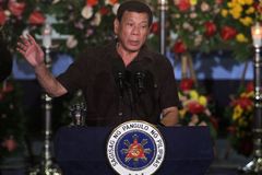 Filipínské elity se hlásí na policii. Prezident je spojil s drogovým podsvětím