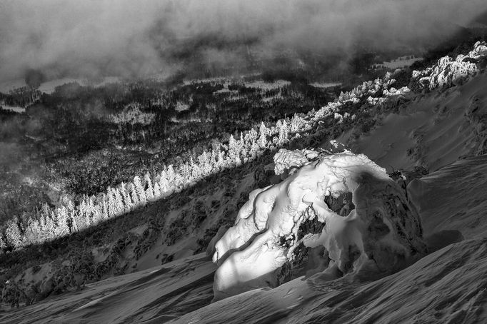 Michal Brouček: horské fotografie (snowboard, lyžování, horolezectví)