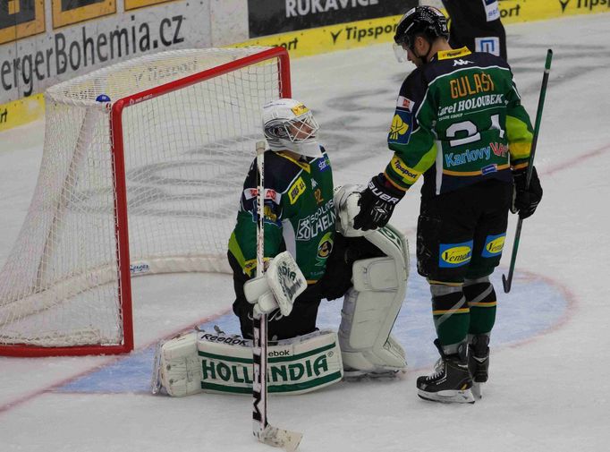 Hokej, extraliga, Zlín - Karlovy Vary: Tomáš Závorka a Michal Gulaši