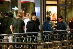 Pořadatelé zpřísnili v Lille bezpečnostní opatření, přesto se už Rusové s Angličany poprali