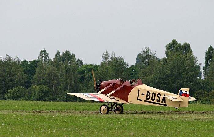 Avia BH 5