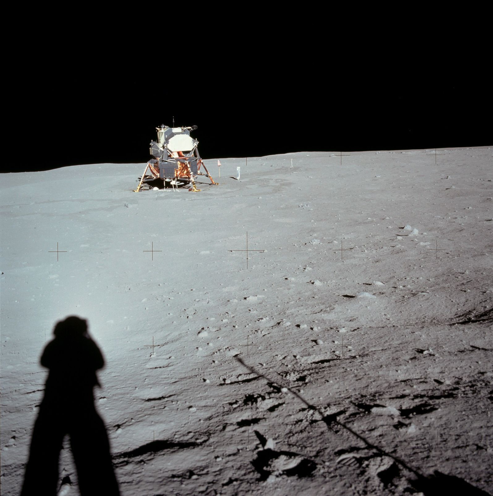 Neil Armstrong na Měsíci, Apollo 11