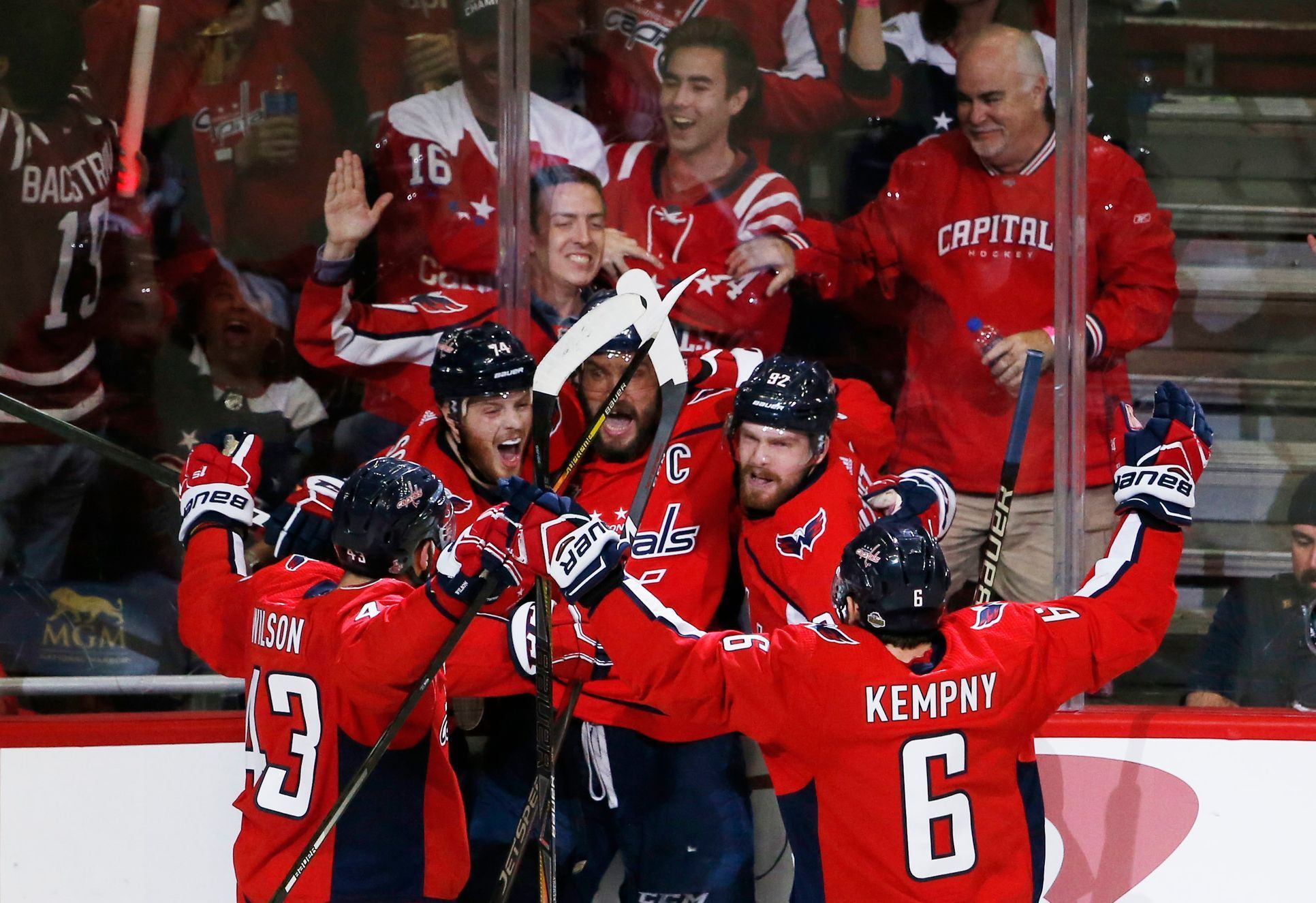 Třetí finále NHL 2018: Radost Ovečkina a spoluhráčů z Washingtonu