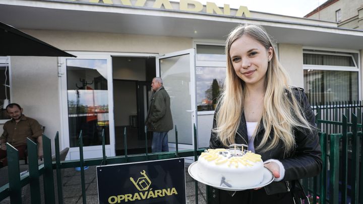 Půjčte si ponk, nářadí nebo někoho, kdo to umí. Jak funguje první kamenná Opravárna; Zdroj foto: Jakub Plíhal