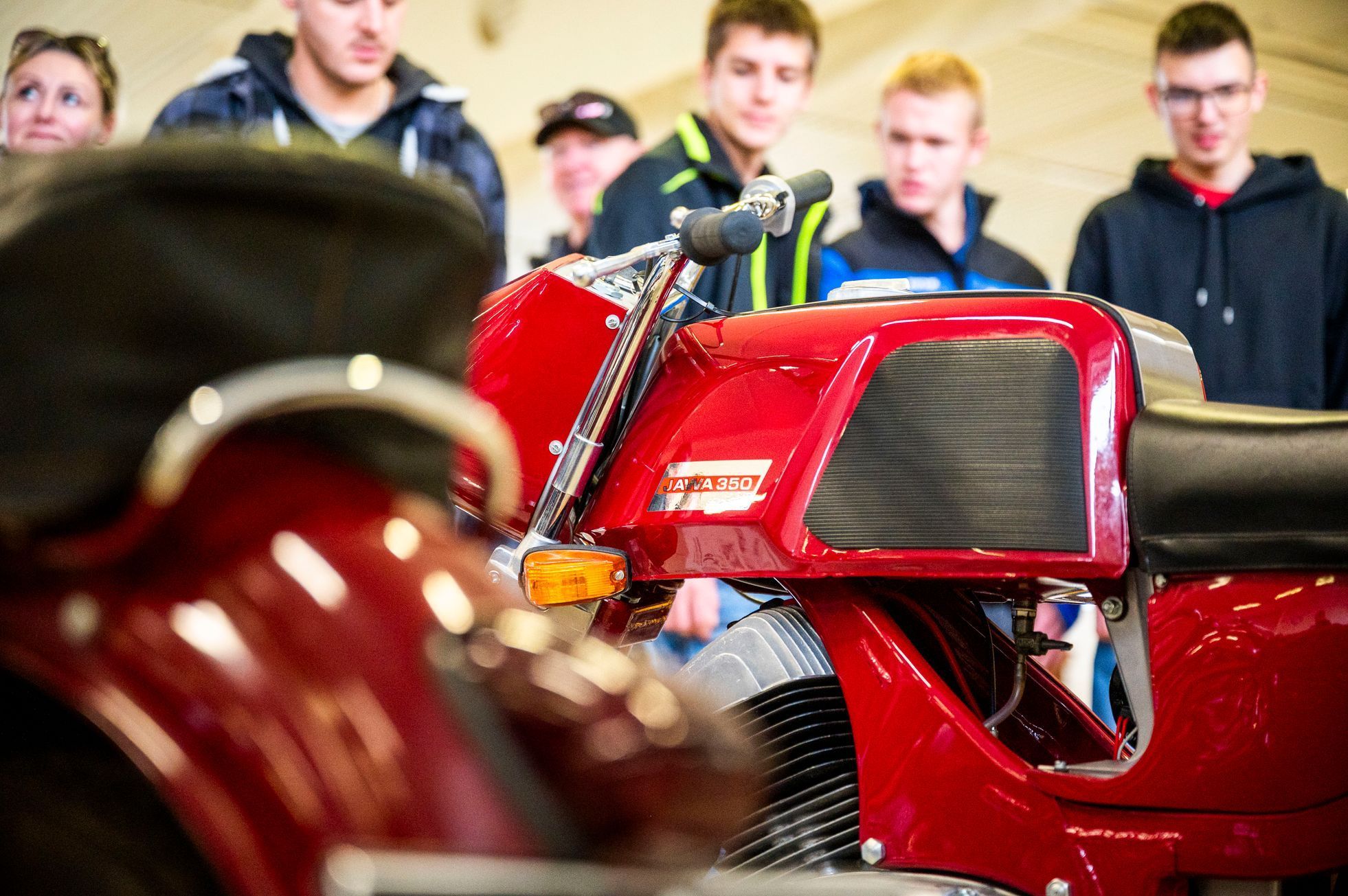 Aukce a burza Retro Garáž listopad 2025