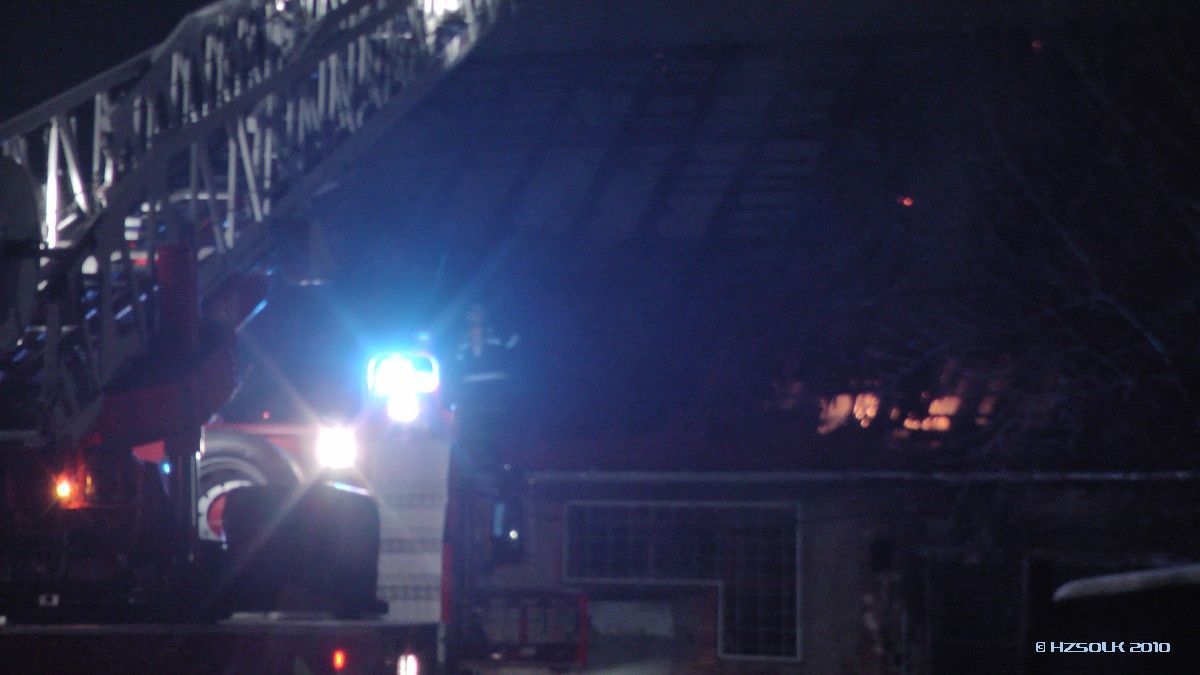 Požár průmyslové budovy v Plumlově na Prostějovsku