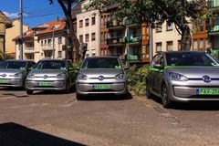 Do Česka míří maďarský start-up. V Praze nabídne stovku sdílených elektromobilů