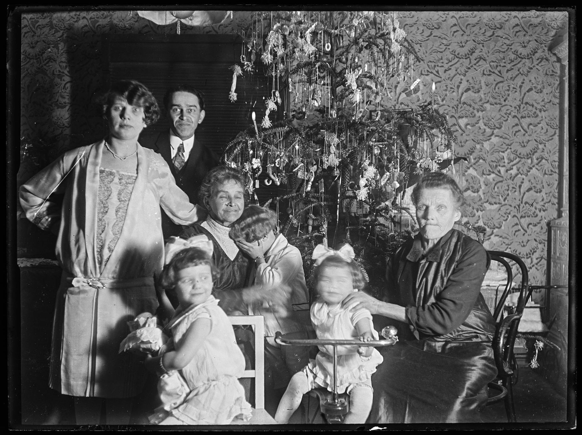 Negativy z popelnice, Martin Wágner, iniciativa, sbírka, archiv, Foto, fotografie, Magazín