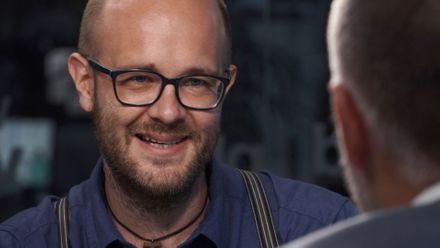 Nadšený učitel: Anglicky se naučí každý, lidi ale mají strach, že budou za blbečky