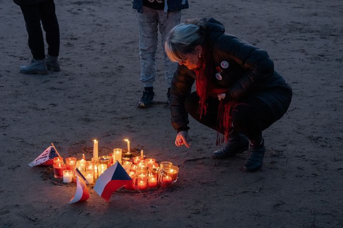 Lidé z Letné (demonstrace 16. listopadu 2019)