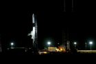 Start rakety Falcon 9 k ISS byl odložen. Kvůli problémům s plošinou a úniku helia