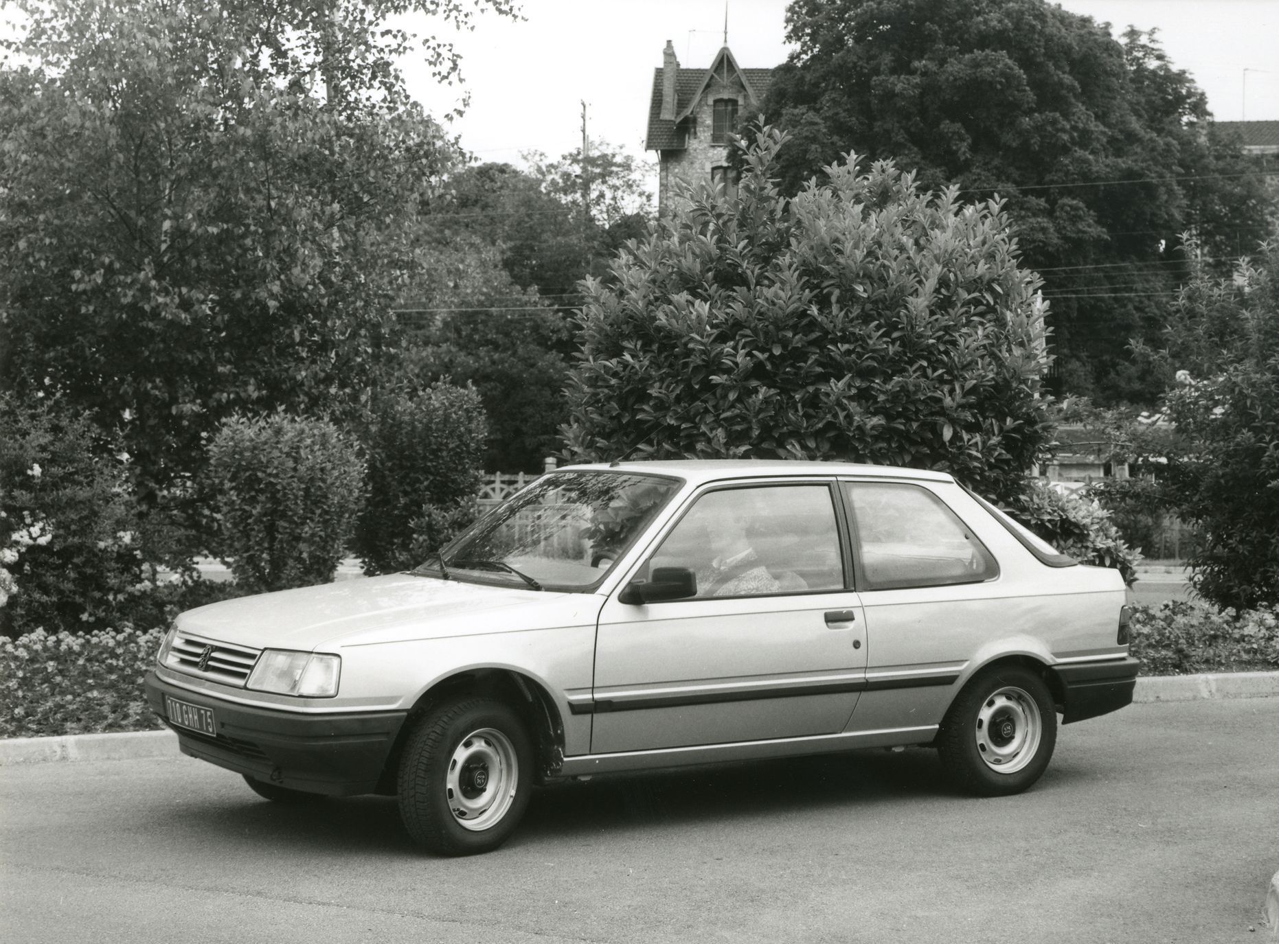 Peugeot 309